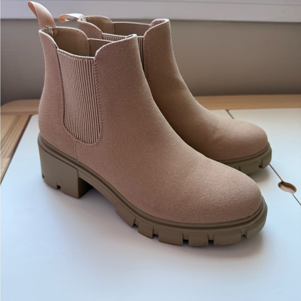 Tan Chelsea Boots - Picture 6 of 8